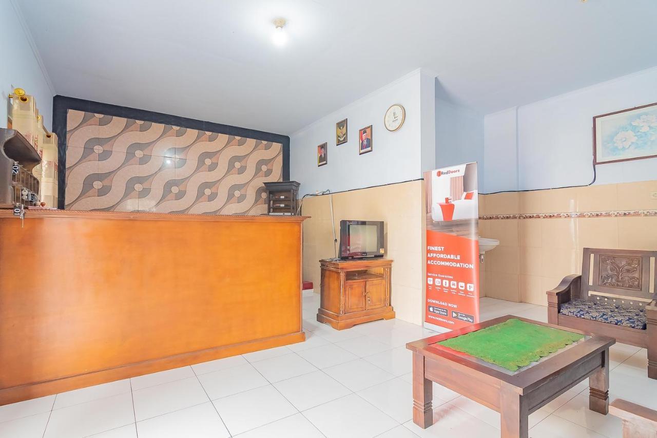 Reddoorz Syariah @ Tambak Mekar Street Subang Hotel Djalantjagak Buitenkant foto
